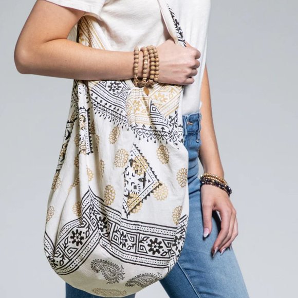 Handcrafted Time Of The Season Boho Bag - Picture 6 of 9